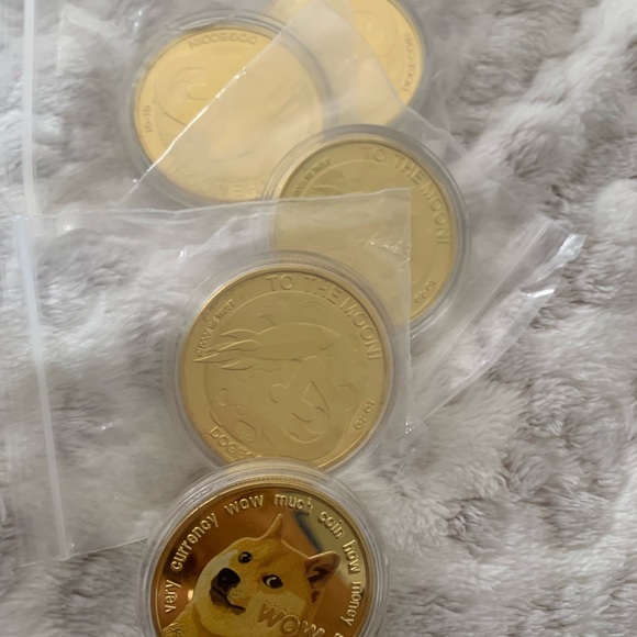 Dogecoin To The Moon Collectables - Picture 9 of 9